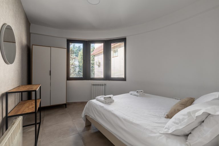Sienna Apt_5_2