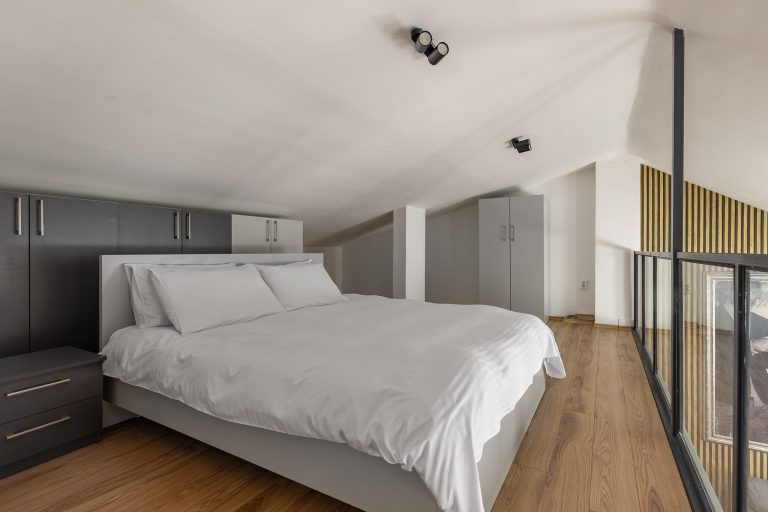 Sienna Apt_8_4